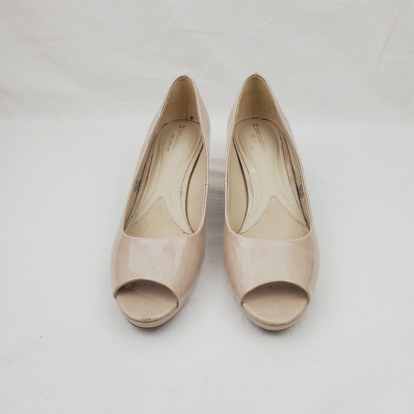FIRM PRICE🔥Naturalizer Hanning tan/cream peep toe pumps - Picture 4 of 11